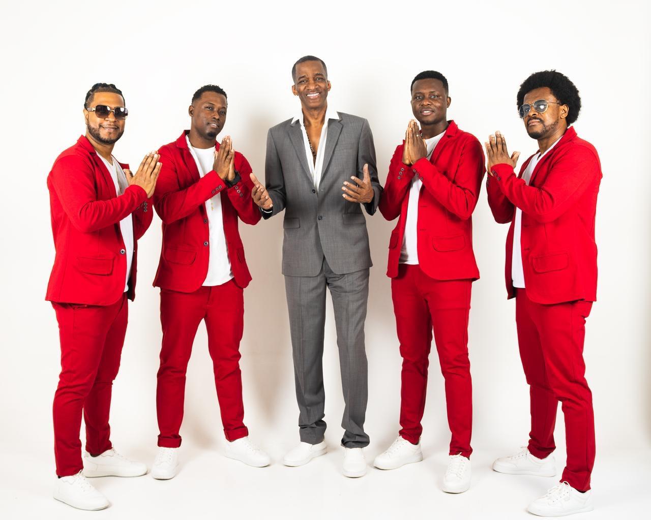 Yambao Orquesta se activa en Ecuador